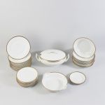 1685 7036 DINNERWARE